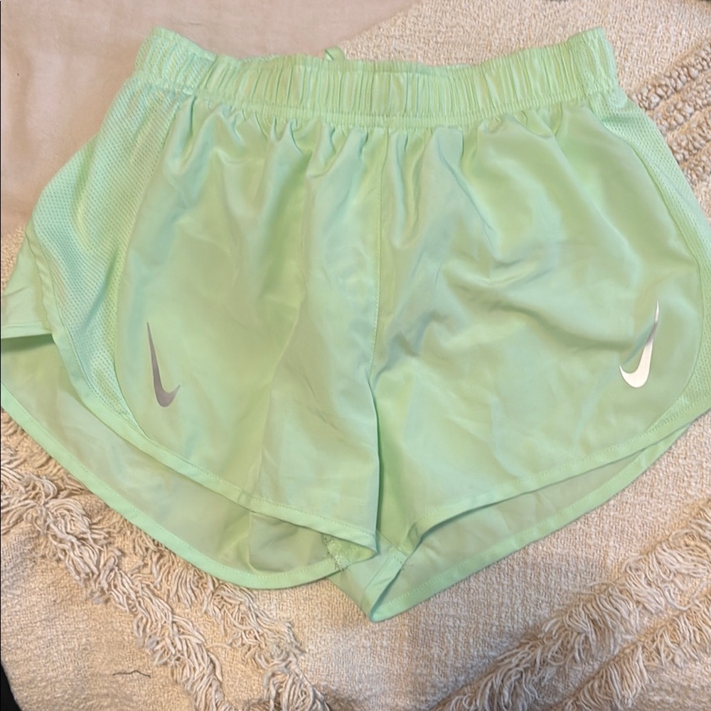 Nike dri fit fast tempo race shorts